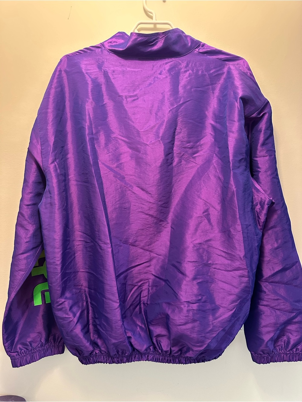 Surf Style Windbreaker - Picture 3 of 3